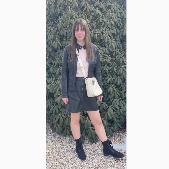 ✨Welcome to my Closet✨ - Picture 8 of 16